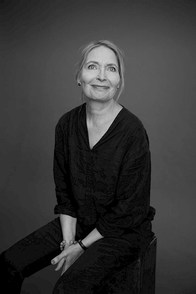 Kuvat: Laura Malmivaara, meikki: Ia Luhtanen, 2025.