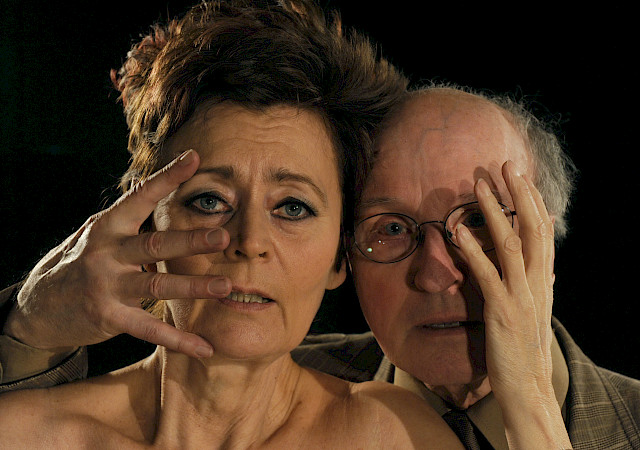 Ur Teater Josefinas föreställning "Pas de deux" 2010tillsammans med Fred Negendanck