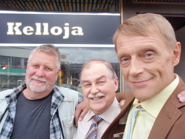 Taivaan tulet. Kari Väänänen, Eero Siren, Ilkka Heiskanen. Kuvauksissa Kemijjärvellä