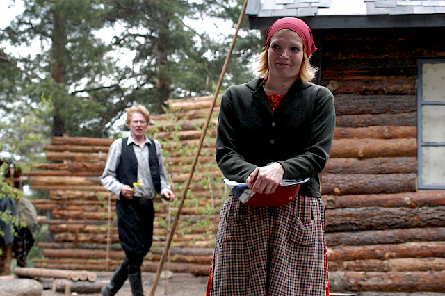 Mikkelin kesäteatteri: Kuningasjätkä(kirj. Markku Pölönen, ohj. Milko Lehto) Rooli:Hilkka Lehtiniemi(kuvaaja: Heta Multanen)